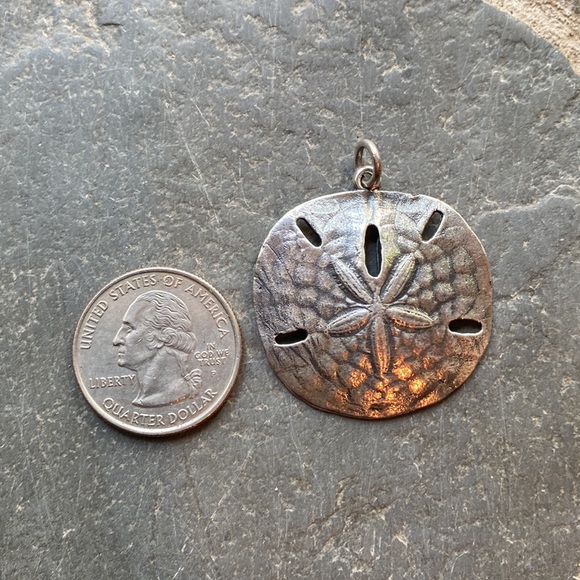 James Avery Retired Sand Dollar Pendant - Picture 3 of 3